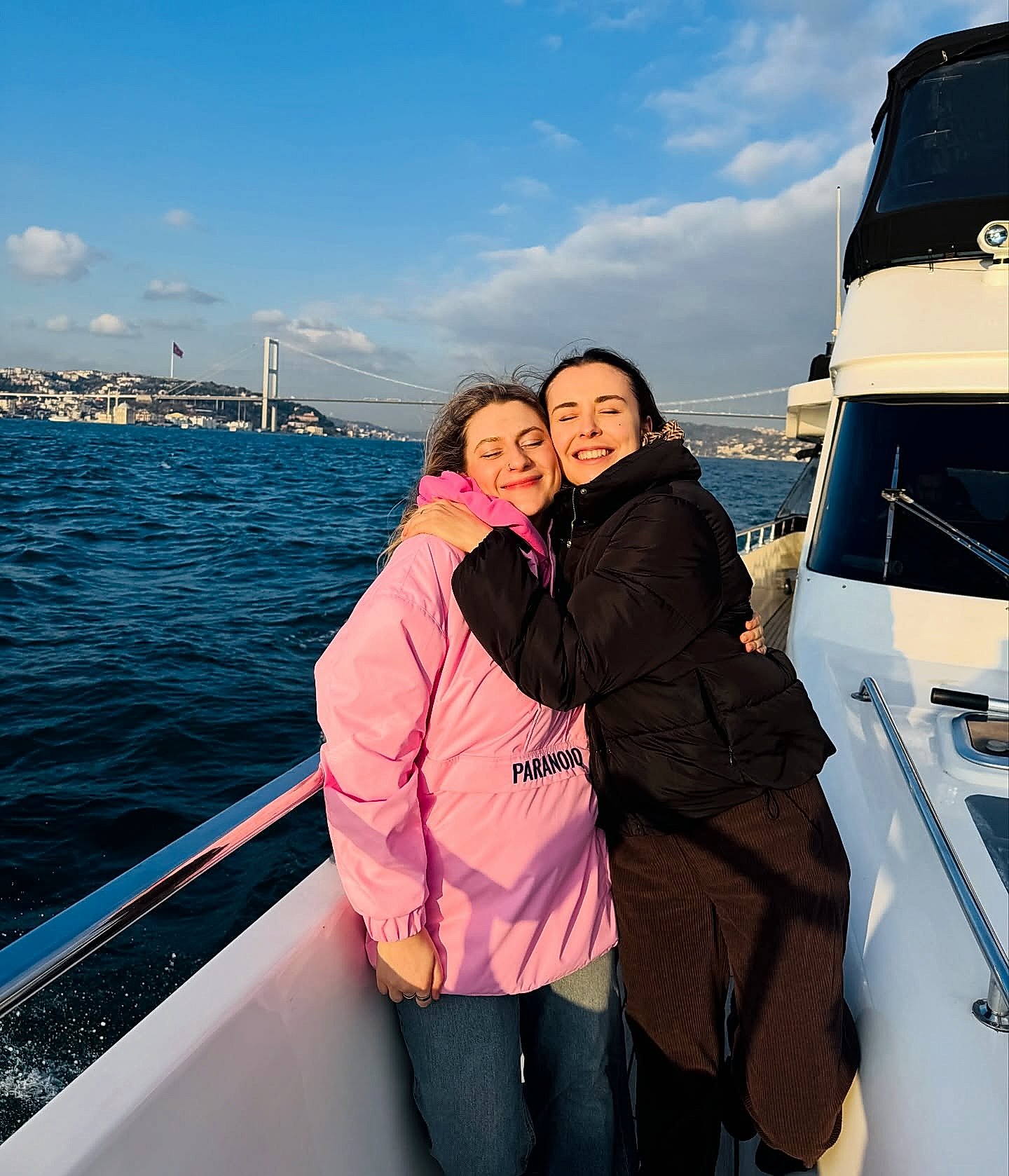 Because Istanbul is always more beautiful with your best friend 👯♀️❤️